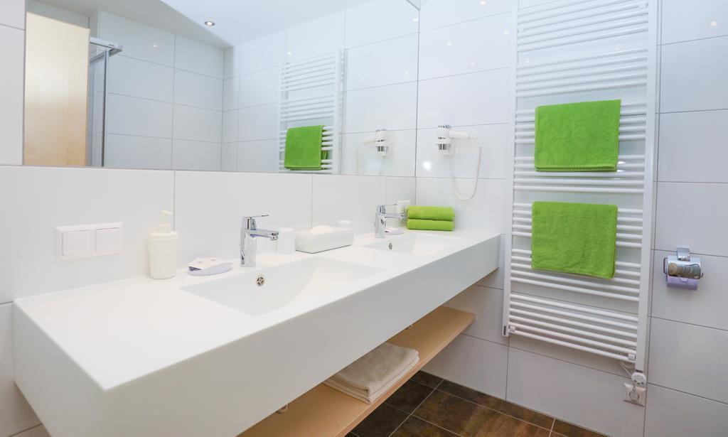 Haus Maria Hotel Bad Kleinkirchheim Room photo