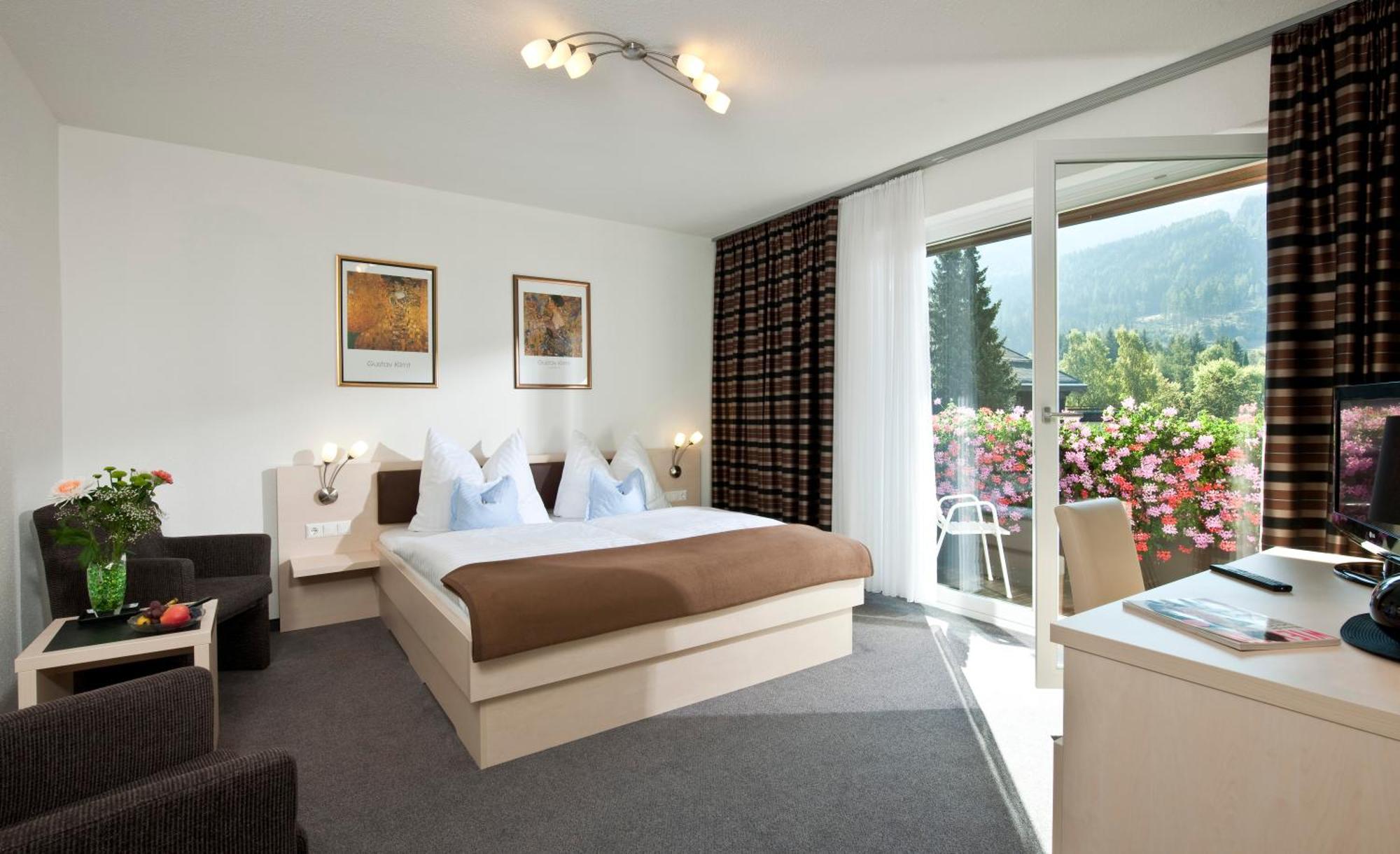 Haus Maria Hotel Bad Kleinkirchheim Exterior photo
